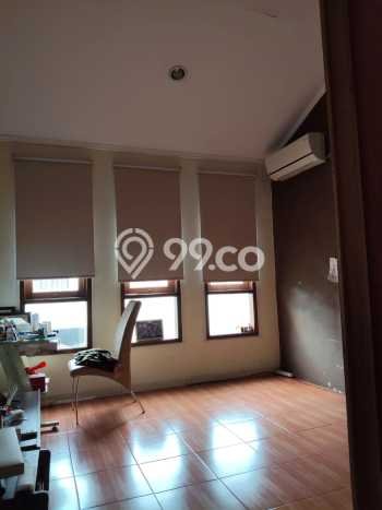 Rumah Sewa Jakarta Timur LT 200m2 LB 250m2 Area Kayu Putih Rumah Sewa Jakarta Timur LT 200m2 LB 250m2 Area Kayu Putih