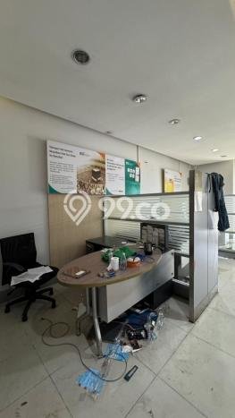 Disewakan Ruko komersial di Tebet luas bangunan 300m2 Disewakan Ruko komersial di Tebet luas bangunan 300m2