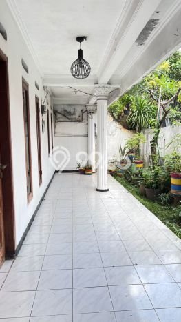 Jarang Ada! Rumah Sewa 4 Kamar Nyaman Siap Huni Utan Kayu Jarang Ada! Rumah Sewa 4 Kamar Nyaman Siap Huni Utan Kayu