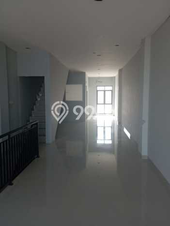 Unit Ruko disewakan di Tebet Jakarta Selatan dengan LT 60m2 / LB 180m2 Unit Ruko disewakan di Tebet Jakarta Selatan dengan LT 60m2 / LB 180m2