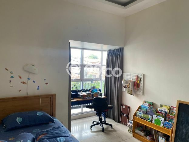 Jual Rumah Luas Megah Dengan View Cantik di Rawamangun, Jakarta Timur Jual Rumah Luas Megah Dengan View Cantik di Rawamangun, Jakarta Timur