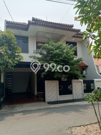 Disewakan! Rumah 5 Kamar Tidur &
4 Kamar Mandi di Rawamangun, Jakarta Timur Disewakan! Rumah 5 Kamar Tidur &
4 Kamar Mandi di Rawamangun, Jakarta Timur