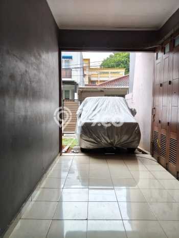 Rumah Sewa Jakarta Timur LT 200m2 LB 250m2 Area Kayu Putih Rumah Sewa Jakarta Timur LT 200m2 LB 250m2 Area Kayu Putih