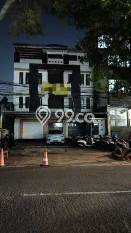 Komersial Disewakan Cepat di Kebayoran Baru Jakarta Selatan LB 280m2 Komersial Disewakan Cepat di Kebayoran Baru Jakarta Selatan LB 280m2