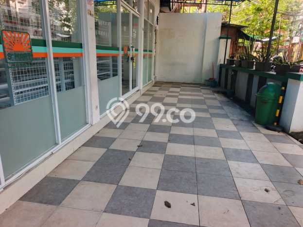 Ruko untuk Disewa di Pusat Jakarta Timur Luas Bangunan 88m2 Ruko untuk Disewa di Pusat Jakarta Timur Luas Bangunan 88m2
