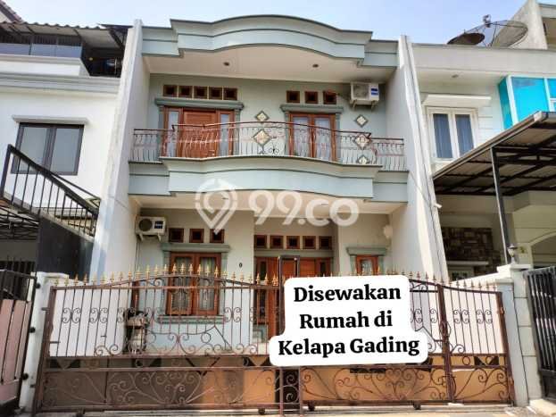 Rumah Bagus Siap Huni Di Kelapa Gading Luas 170m2 Lokasi Strategis Rumah Bagus Siap Huni Di Kelapa Gading Luas 170m2 Lokasi Strategis