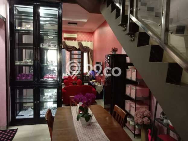 Jual Rumah Mewah Elegan Dengan View Eksklusif di Percetakan Negara, Jakarta Pusat Jual Rumah Mewah Elegan Dengan View Eksklusif di Percetakan Negara, Jakarta Pusat