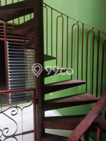 Disewakan! Rumah 9 Kamar Tidur &
8 Kamar Mandi di Slipi, Jakarta Barat Disewakan! Rumah 9 Kamar Tidur &
8 Kamar Mandi di Slipi, Jakarta Barat