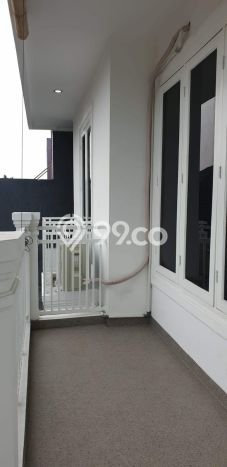 Rumah kawasan Rawamangun, 4 KM, View Indah, Luas 260m² LB 350m² Rumah kawasan Rawamangun, 4 KM, View Indah, Luas 260m² LB 350m²