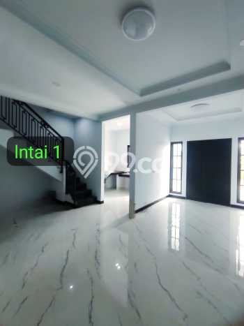 Rumah Modern 4 KT di Pondok Kelapa Jakarta Timur Semi Furnished Rumah Modern 4 KT di Pondok Kelapa Jakarta Timur Semi Furnished