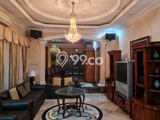 Jual Rumah Luas Elegan Dengan View Eksklusif di Rawamangun, Jakarta Timur Jual Rumah Luas Elegan Dengan View Eksklusif di Rawamangun, Jakarta Timur