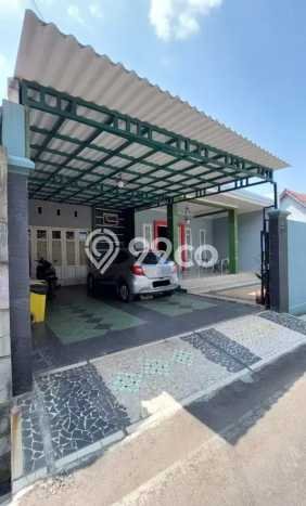 Rumah Elit Modern Tanpa Renovasi di Pondok Kelapa Jakarta Timur Rumah Elit Modern Tanpa Renovasi di Pondok Kelapa Jakarta Timur