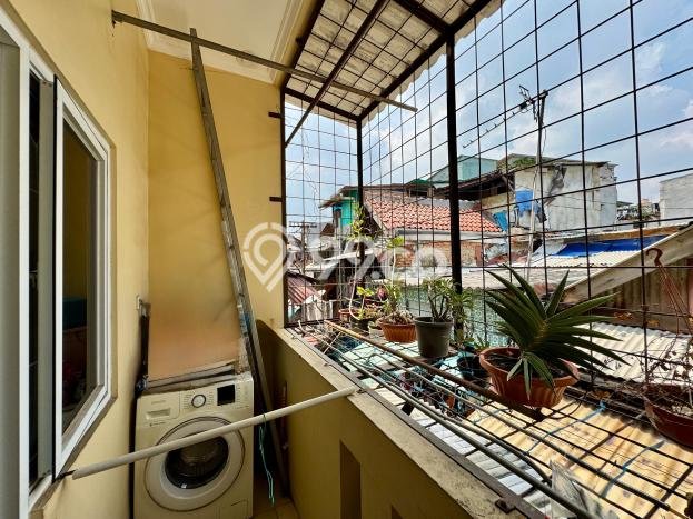 Rumah Modern 3 KT di Pasar Baru Jakarta Pusat Full Furnished Rumah Modern 3 KT di Pasar Baru Jakarta Pusat Full Furnished