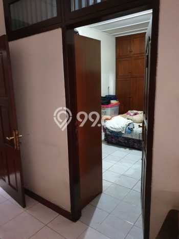 Jual Rumah Strategis Bagus Punya 4 KT di Cempaka Putih Jakarta Pusat - Jual Rumah Strategis Bagus Punya 4 KT di Cempaka Putih Jakarta Pusat -