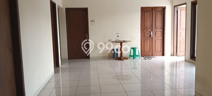 Ruko Disewa di Duren Sawit, Jakarta Timur, LT 250m2 / LB 350m2 Ruko Disewa di Duren Sawit, Jakarta Timur, LT 250m2 / LB 350m2
