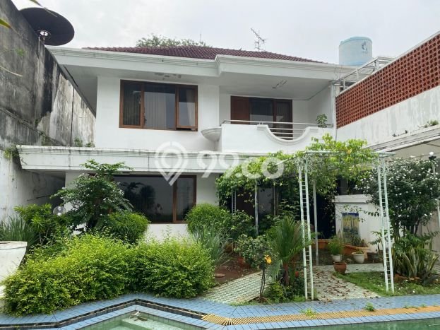 Siap Huni Hunian Elit 4 Kamar di Menteng Dekat ke Mana Saja Siap Huni Hunian Elit 4 Kamar di Menteng Dekat ke Mana Saja
