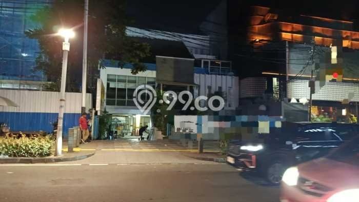 Unit Komersial Tersedia di Senopati Spesifikasi LB 800m2 Unit Komersial Tersedia di Senopati Spesifikasi LB 800m2