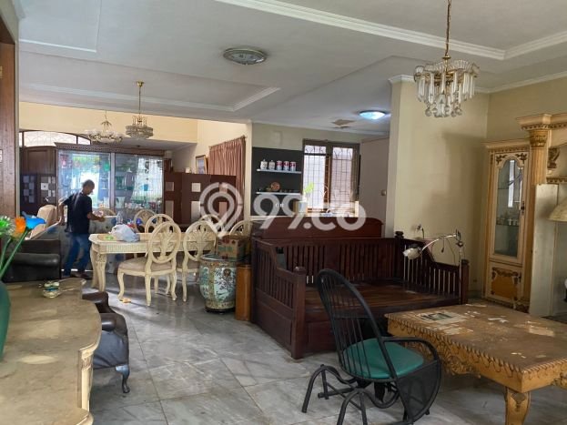 Siap Huni Hunian Elit 4 Kamar di Menteng Dekat ke Mana Saja Siap Huni Hunian Elit 4 Kamar di Menteng Dekat ke Mana Saja