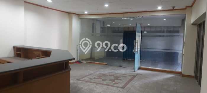 Ruko Dijual di Jakarta Pusat LT 150m2 & LB 583m2 Lokasi Terbaik! Ruko Dijual di Jakarta Pusat LT 150m2 & LB 583m2 Lokasi Terbaik!