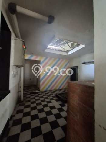 LOKASI STRATEGIS! Komersial Disewakan di Rawamangun, Luas 400m², Pusat Usaha LOKASI STRATEGIS! Komersial Disewakan di Rawamangun, Luas 400m², Pusat Usaha