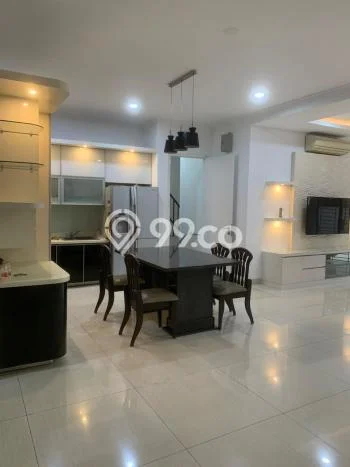 Disewakan! Rumah 4 Kamar Tidur &
4 Kamar Mandi di BSD De Park, Tangerang Disewakan! Rumah 4 Kamar Tidur &
4 Kamar Mandi di BSD De Park, Tangerang