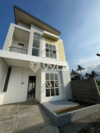 Rumah Strategis Modern Lb 80m2 di Batu, Batu Rumah Strategis Modern Lb 80m2 di Batu, Batu
