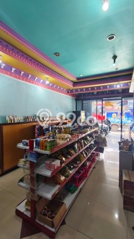 Rumah Terawat di Karangploso, Malang, LT 550m2m² LB 400m2m² DIJUAL CEPAT! Rumah Terawat di Karangploso, Malang, LT 550m2m² LB 400m2m² DIJUAL CEPAT!