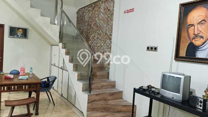 Siap Huni Rumah Minimalis & Modern LB 200m2 di Batu Siap Huni Rumah Minimalis & Modern LB 200m2 di Batu