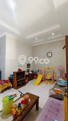 Rumah Elit LB 146m2 Siap Huni Desain Elegan di Soekarno Hatta, Malang Rumah Elit LB 146m2 Siap Huni Desain Elegan di Soekarno Hatta, Malang