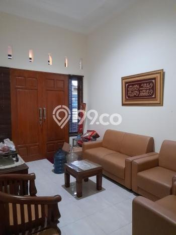 Rumah Elit LB 146m2 Siap Huni Desain Elegan di Soekarno Hatta, Malang Rumah Elit LB 146m2 Siap Huni Desain Elegan di Soekarno Hatta, Malang