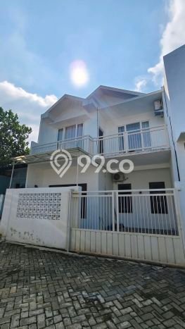 For Sale! Luxury House LT 172m2 Desain Modern di Karang Besuki For Sale! Luxury House LT 172m2 Desain Modern di Karang Besuki