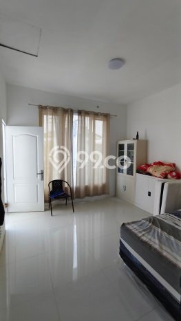 For Sale! Luxury House LT 172m2 Desain Modern di Karang Besuki For Sale! Luxury House LT 172m2 Desain Modern di Karang Besuki