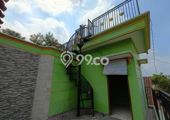 Rumah Modern Cantik 5 Kamar Siap Huni di Singosari Rumah Modern Cantik 5 Kamar Siap Huni di Singosari