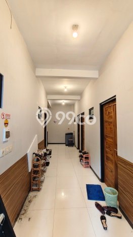 Rumah Elit LB 309m2 Siap Pakai Desain Elegan di Tlogomas, Malang Rumah Elit LB 309m2 Siap Pakai Desain Elegan di Tlogomas, Malang
