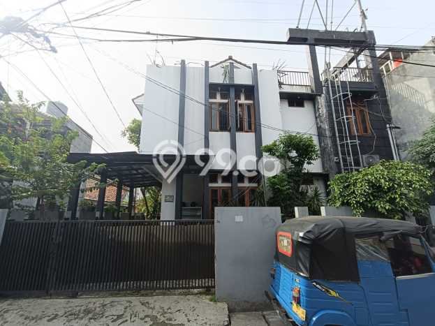 Rumah Modern 4 Kamar LT 184m2 di Bukit Duri Rumah Modern 4 Kamar LT 184m2 di Bukit Duri