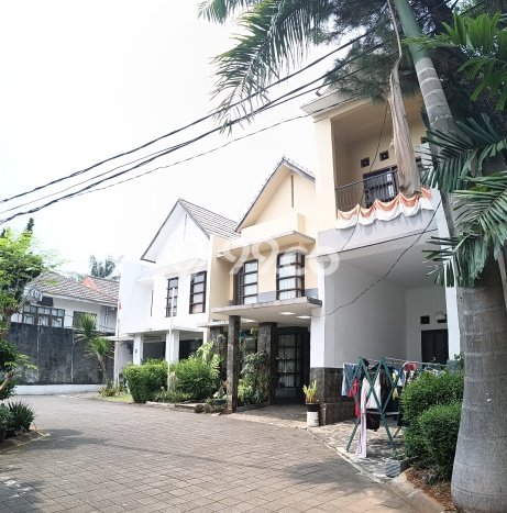 Jual Rumah Mewah Megah Dengan View Cantik di Pondok Labu, Jakarta Selatan Jual Rumah Mewah Megah Dengan View Cantik di Pondok Labu, Jakarta Selatan