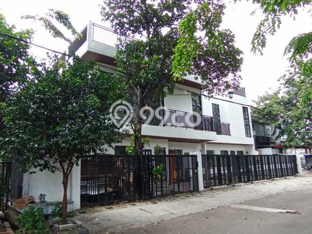 Rumah 4 Kamar di Pusat Kota Tebet, Jakarta Selatan - Harga Terjangkau Rumah 4 Kamar di Pusat Kota Tebet, Jakarta Selatan - Harga Terjangkau