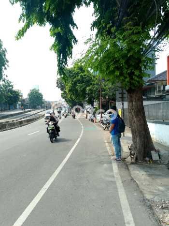 Rumah Luxury Modern Siap Huni di Warung Buncit Jakarta Selatan Rumah Luxury Modern Siap Huni di Warung Buncit Jakarta Selatan