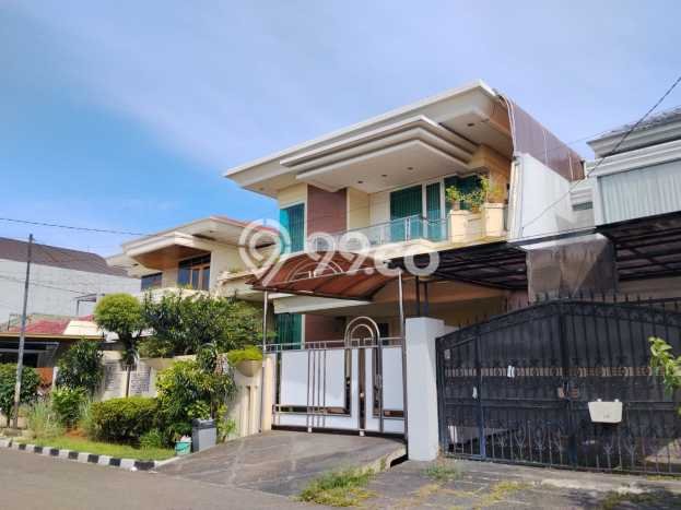 Hunian Elit LB 324m2 Siap Huni Desain Elegan di Joglo, Jakarta Barat Hunian Elit LB 324m2 Siap Huni Desain Elegan di Joglo, Jakarta Barat