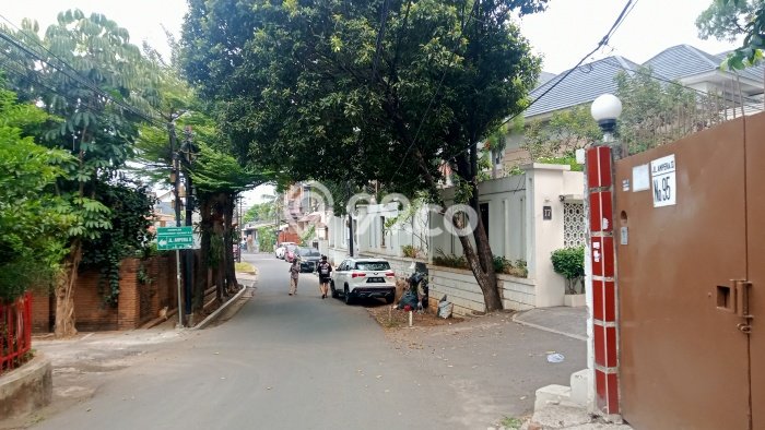 Rumah Elit LB 1174m2 Siap Pakai Desain Elegan di Ragunan, Jakarta Selatan Rumah Elit LB 1174m2 Siap Pakai Desain Elegan di Ragunan, Jakarta Selatan