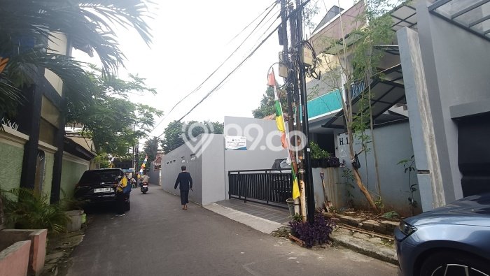 Jual Rumah Bagus Siap Huni LB 195m2 di Pasar Minggu, Jakarta Selatan Jual Rumah Bagus Siap Huni LB 195m2 di Pasar Minggu, Jakarta Selatan