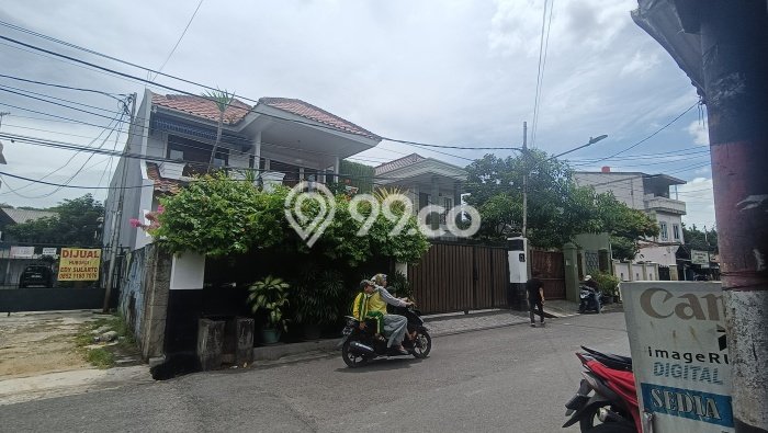 Ready to Use! Premium House LT 527m2 Desain Elegan di Lenteng Agung Ready to Use! Premium House LT 527m2 Desain Elegan di Lenteng Agung