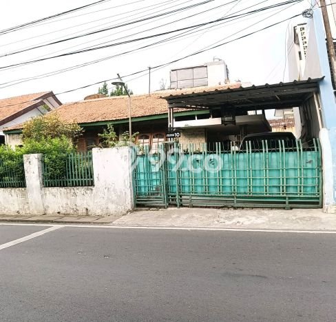 Hunian Mewah LB 321m2 Siap Huni Desain Elegan di Jati Padang, Jakarta Selatan Hunian Mewah LB 321m2 Siap Huni Desain Elegan di Jati Padang, Jakarta Selatan