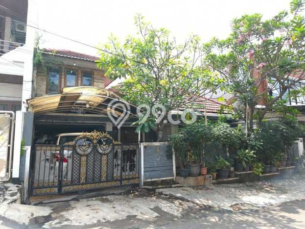 Siap Huni Hunian Elit 4 Kamar di Tebet Dekat ke Mana Saja Siap Huni Hunian Elit 4 Kamar di Tebet Dekat ke Mana Saja