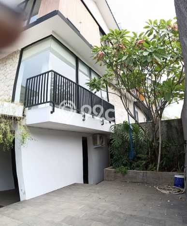 Dijual Segera Rumah LT 201m² di Kemang, Keamanan 24 Jam, Jakarta Selatan Dijual Segera Rumah LT 201m² di Kemang, Keamanan 24 Jam, Jakarta Selatan