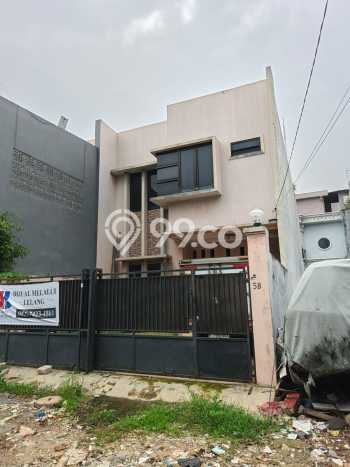 Rumah Elit Modern Tanpa Renovasi di Joglo Jakarta Barat Rumah Elit Modern Tanpa Renovasi di Joglo Jakarta Barat