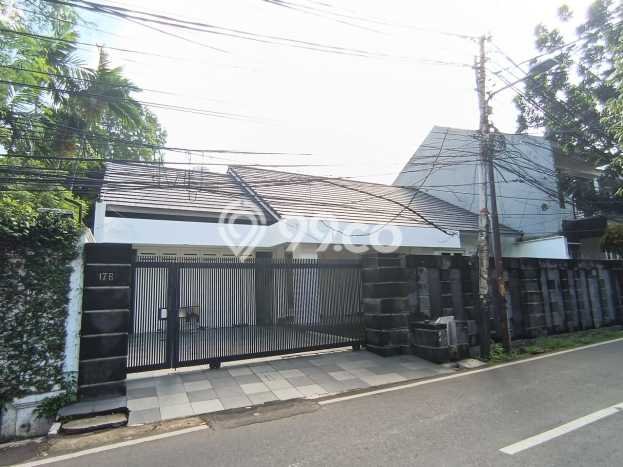 Dijual Rumah Premium dengan Fasilitas Sekitar Lengkap di Mampang Prapatan, Jakarta Selatan Dijual Rumah Premium dengan Fasilitas Sekitar Lengkap di Mampang Prapatan, Jakarta Selatan