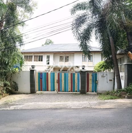 Ready to Use! Premium House LT 2892m2 Desain Elegan di Pondok Labu Ready to Use! Premium House LT 2892m2 Desain Elegan di Pondok Labu