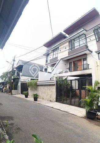 Dijual Hunian Rumah Nyaman 3 KT di Kalibata, Jakarta Selatan Dijual Hunian Rumah Nyaman 3 KT di Kalibata, Jakarta Selatan