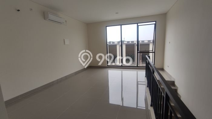Unit Ruko Disewakan di Gading Serpong di Area Ramai & Strategis Unit Ruko Disewakan di Gading Serpong di Area Ramai & Strategis